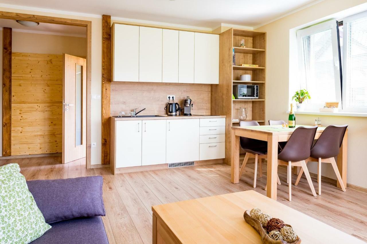 Elejan Apartment Besenova Ngoại thất bức ảnh