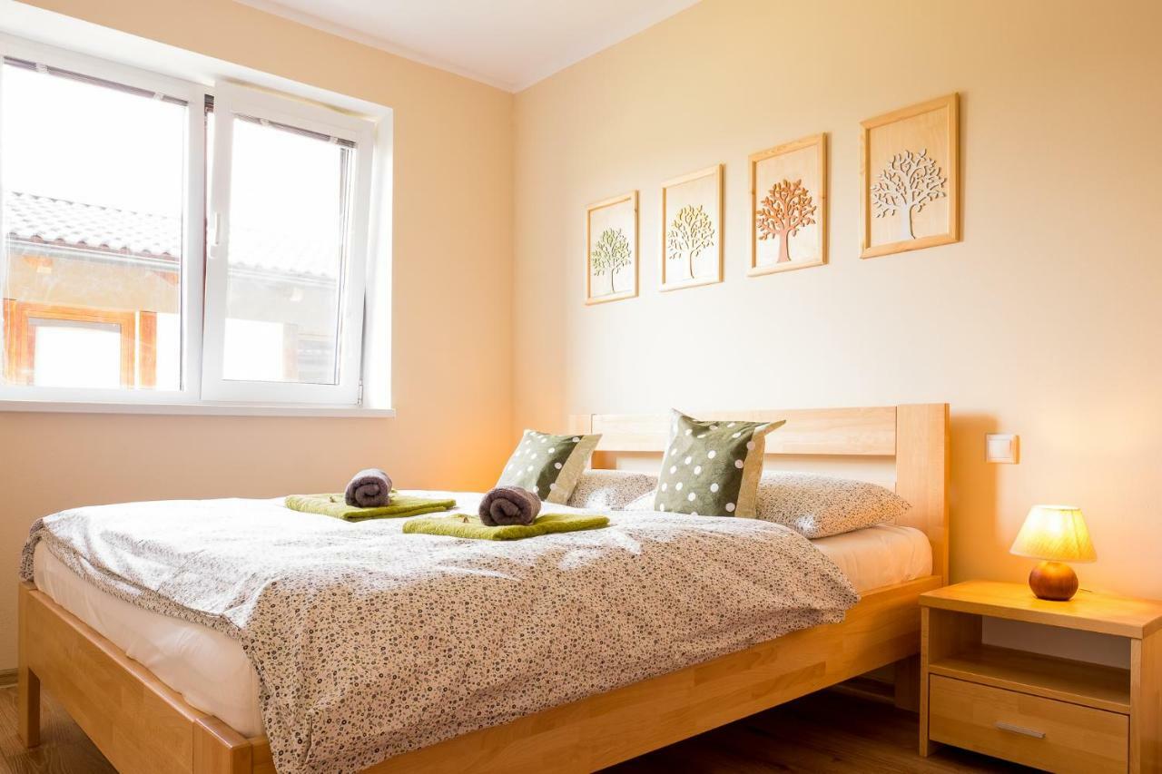 Elejan Apartment Besenova Ngoại thất bức ảnh