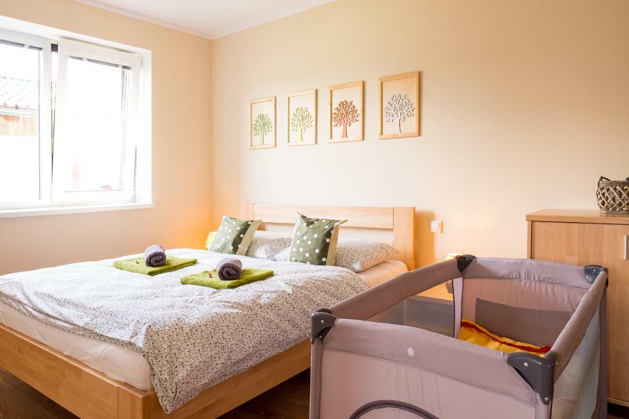 Elejan Apartment Besenova Ngoại thất bức ảnh
