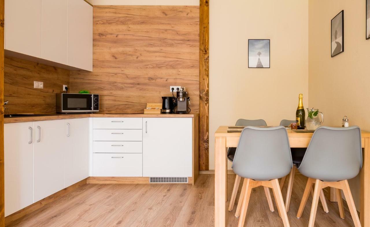 Elejan Apartment Besenova Ngoại thất bức ảnh