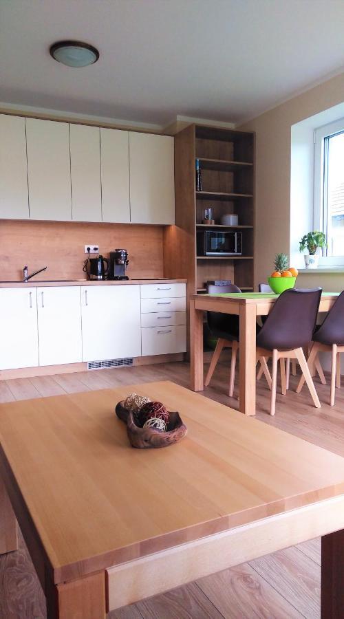 Elejan Apartment Besenova Ngoại thất bức ảnh