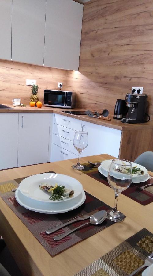 Elejan Apartment Besenova Ngoại thất bức ảnh