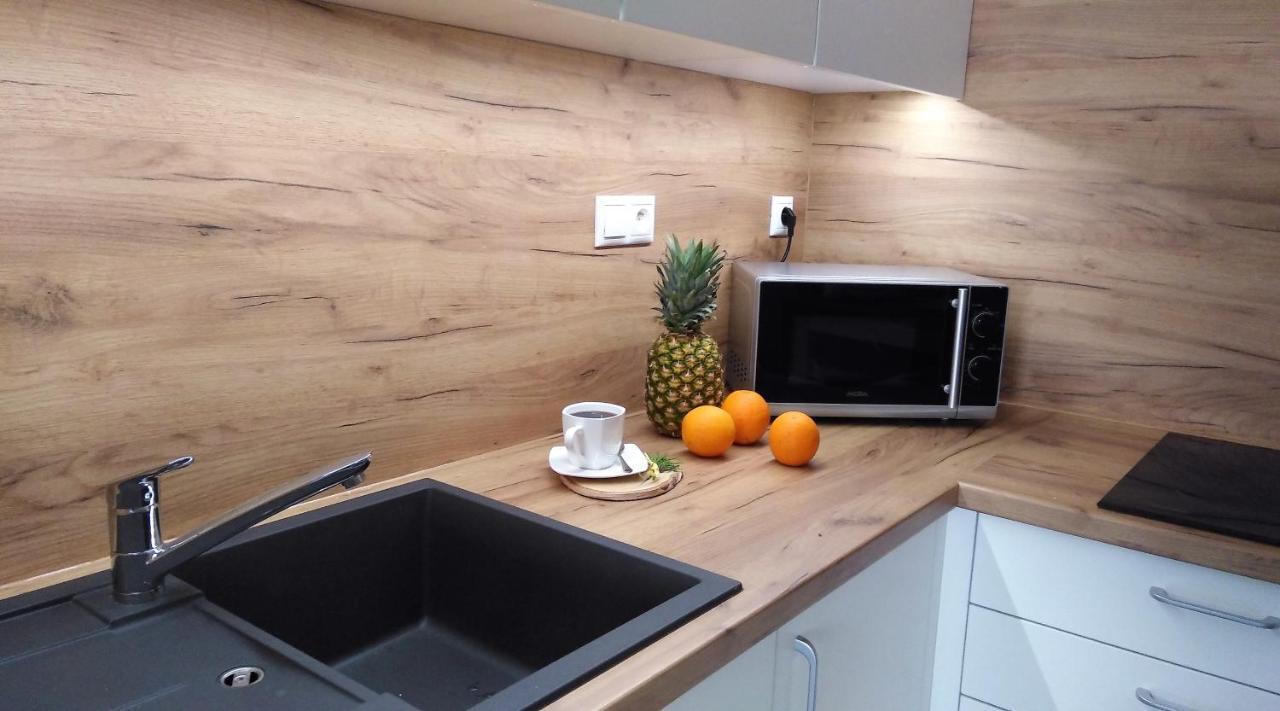 Elejan Apartment Besenova Ngoại thất bức ảnh